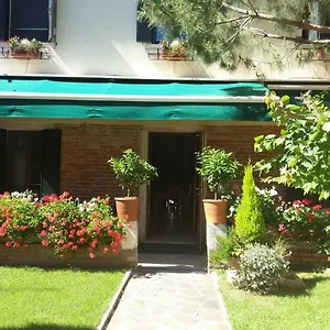 Couette-café Hortus, Venise